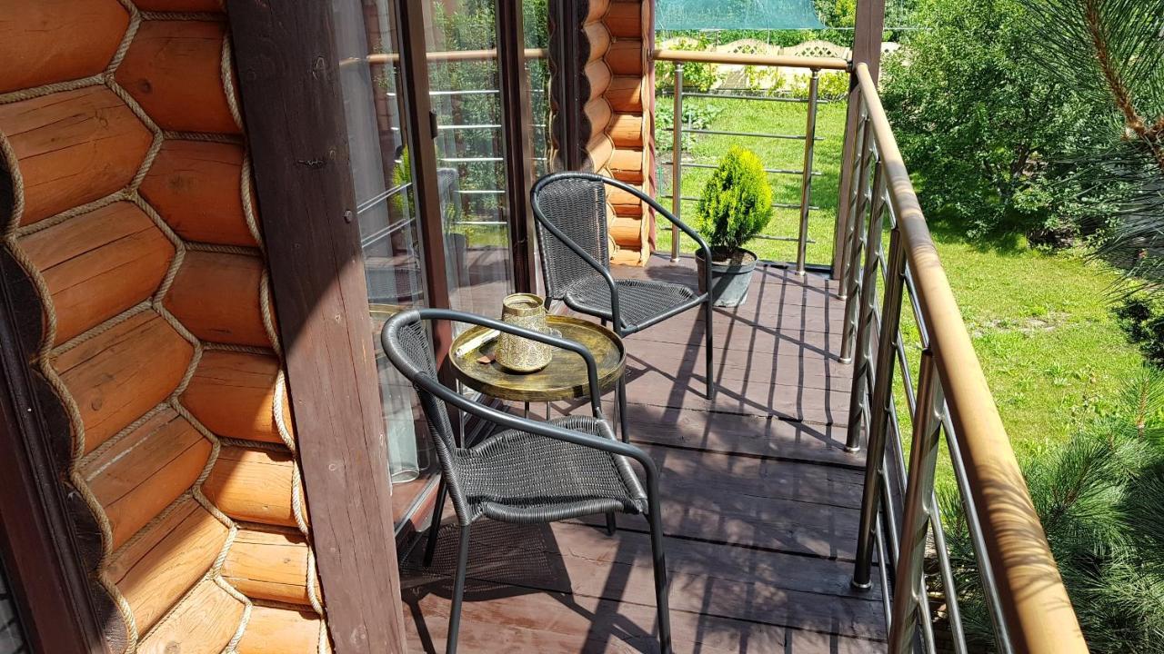 Luxury Apartments With Pool And Sauna In The Villa Černivci Esterno foto